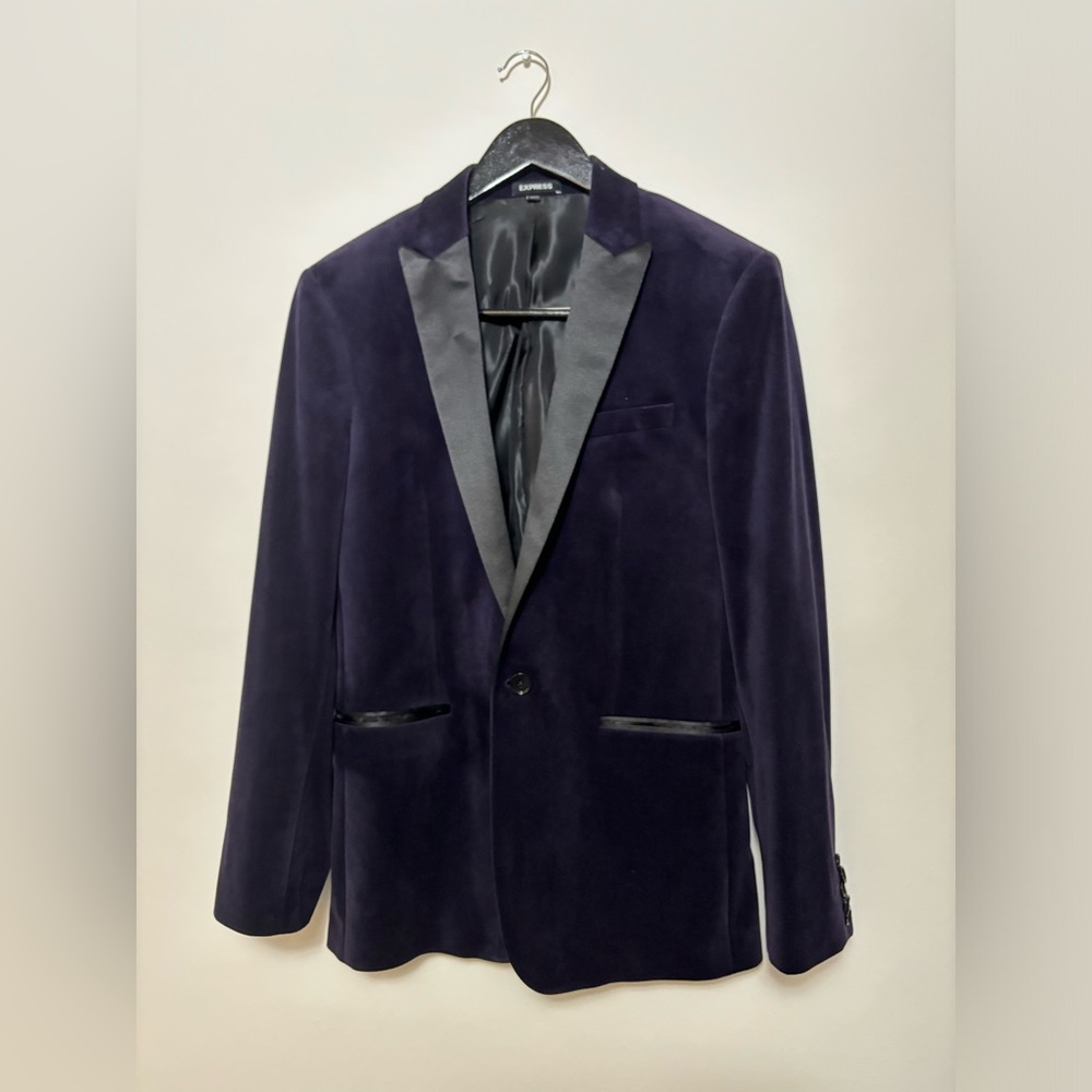 Express Men’s dark purple velvet blazer 38R